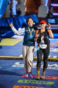 BIB: 0614, 100
                            <button type="button" onclick="openModal(22760778)" class="btn btn-primary btn-sm float-right btn-popup" data-toggle="modal" data-target=".modal-high-quality">
                        <i class="fas fa-shopping-cart"></i> Add to Cart
                    </button>
                                            <button type="button" onclick="isThisMe(22760778, true)" class="btn btn-success btn-sm float-right btn-popup btn-isme hidden" data-toggle="tooltip" data-placement="bottom" title="นี่คือรูปของคุณใช่ไหม คลิกที่นี่เพื่อเอาเข้าอัลบั้ม">
                        <i class="fas fa-plus"></i> Add to album
                    </button>
                    <button type="button" onclick="isThisMe(22760778, false)" class="btn btn-warning btn-sm float-right btn-popup btn-isnotme hidden">
                        <i class="fas fa-ban"></i> Remove from album
                    </button>